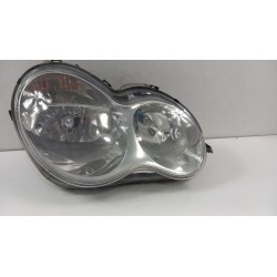 MERCEDES C KLASA W203 LIFT SEDAN KOMBI LAMPA PRZÓD PRAWA