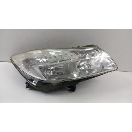 OPEL INSIGNIA A LAMPA PRZÓD PRAWA