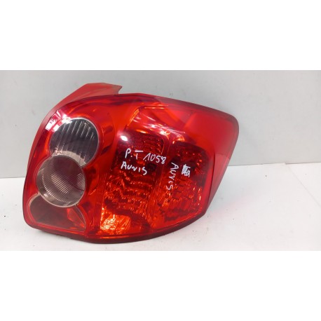 TOYOTA AURIS I HB LAMPA TYŁ PRAWA