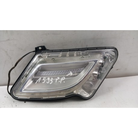 VOLVO V60 D2 HALOGEN PRAWY ZDERZAK PRZÓD