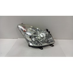 TOYOTA VERSO II LIFT LAMPA PRZÓD PRAWA