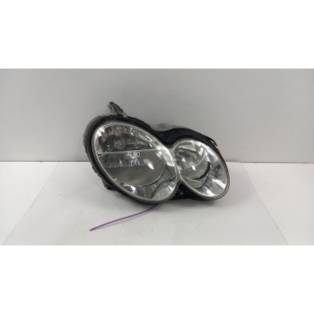MERCEDES CLK W209 LAMPA PRZÓD PRAWA