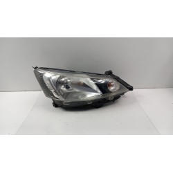 NISSAN NV200 LAMPA PRZÓD PRAWA