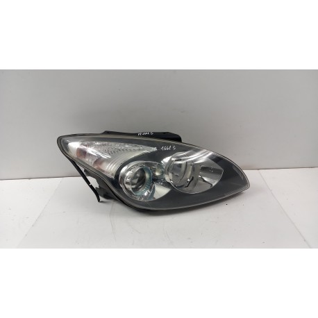 HYUNDAI I30 I LAMPA PRZÓD PRAWA SOCZEWKA