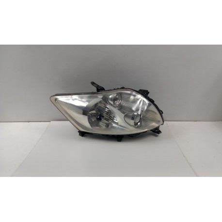 TOYOTA AURIS E15 LAMPA PRZÓD PRAWA SOCZEWKA