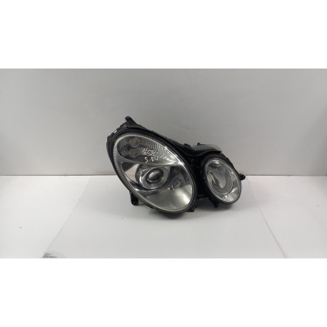 MERCEDES E KLASA W211 LAMPA PRZÓD PRAWA EU SOCZEWKA