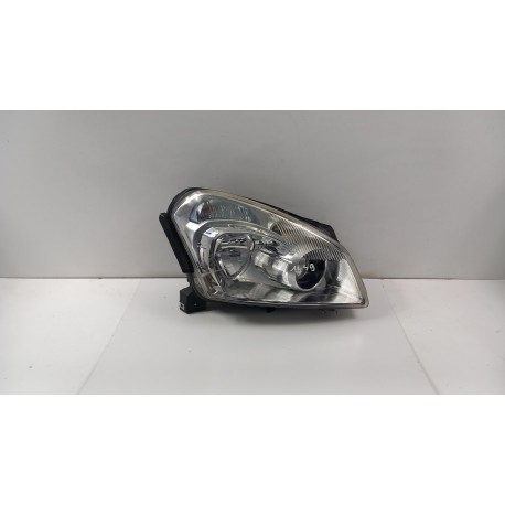 NISSAN QASHQAI J10 LAMPA PRZÓD PRAWA