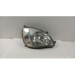 TOYOTA YARIS I LIFT LAMPA PRZÓD PRAWA