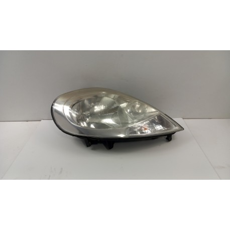 NISSAN PRIMASTAR I LIFT LAMPA PRZÓD PRAWA