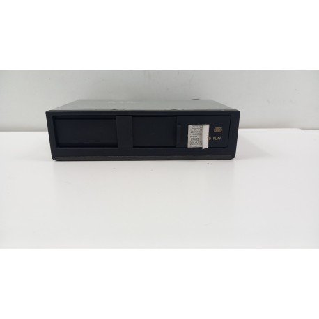HONDA WZMACNIACZ AUDIO 8627030220