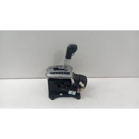 ??? OPEL ANTARA 2.0D WYBIERAK LEWAREK BIEGÓW AUTOMAT