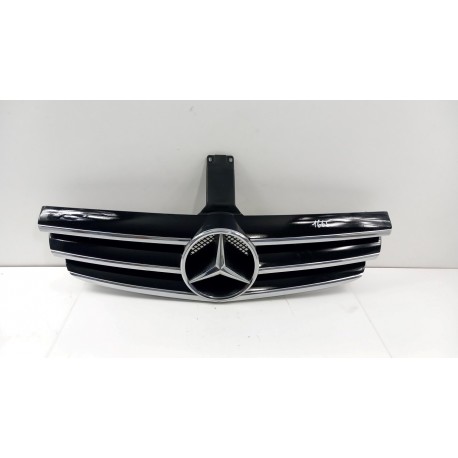 MERCEDES CLK W209 LIFT COUPE ATRAPA GRILL C775
