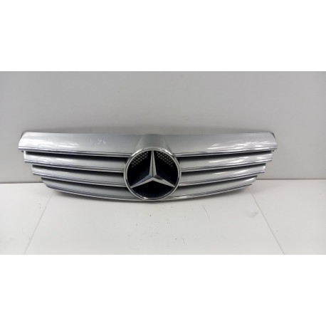 MERCEDES CLK W209 COUPE ATRAPA GRILL C744