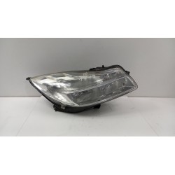 OPEL INSIGNIA A LAMPA PRZÓD PRAWA