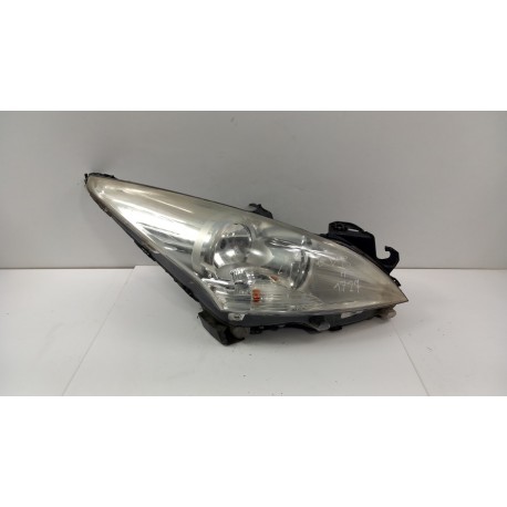 PEUGEOT 3008 HB LAMPA PRZÓD PRAWA