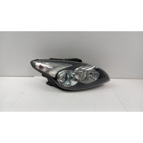 HYUNDAI I30 I LAMPA PRZÓD PRAWA SOCZEWKA