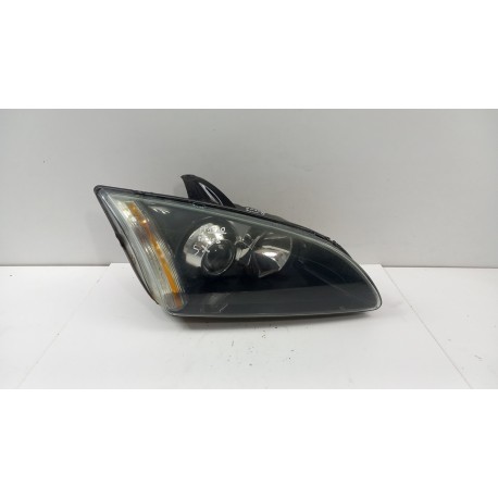 FORD FOCUS MK2 LAMPA PRZÓD PRAWA XENON