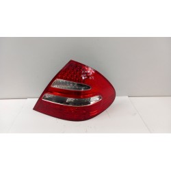 MERCEDES E KLASA W211 SEDAN LAMPA TYŁ PRAWA LED