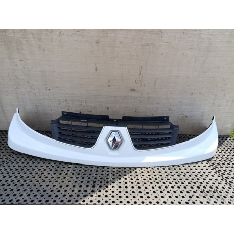 RENAULT TRAFIC II LIFT BLENDA ZDERZAKA PRZÓD BIAŁY
