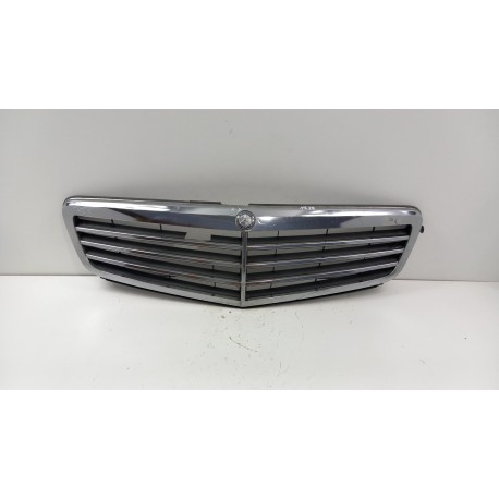 MERCEDES C KLASA W204 ATRAPA GRILL C775