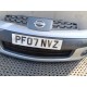 NISSAN NOTE E11 ZDERZAK PRZÓD HALOGEN KY0