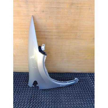 HONDA CIVIC VIII LIFT BŁOTNIK PRZÓD PRAWY NH700M