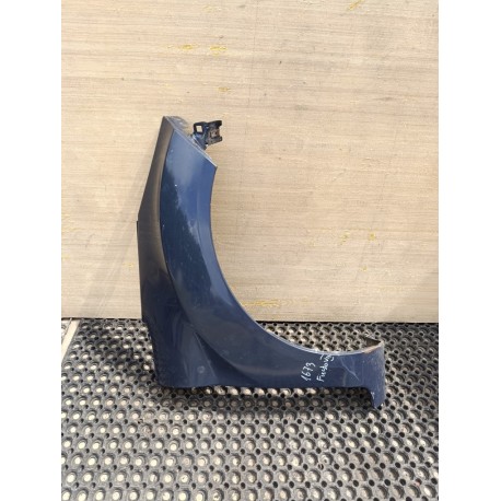 FORD FIESTA Mk7 BŁOTNIK PRZÓD PRAWY F0