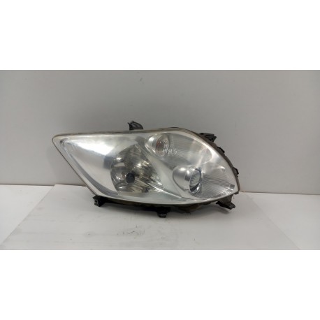 TOYOTA AURIS E15 LAMPA PRZÓD PRAWA SOCZEWKA