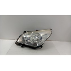 TOYOTA VERSO 2009-2013 LAMPA PRZÓD LEWA