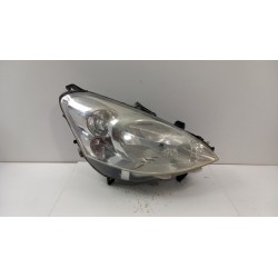 PEUGEOT PARTNER II LAMPA PRZÓD PRAWA