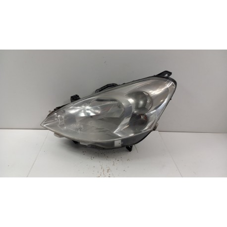 PEUGEOT PARTNER II LAMPA PRZÓD LEWA