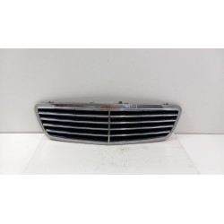 MERCEDES C KLASA W203 LIFT ATRAPA GRILL