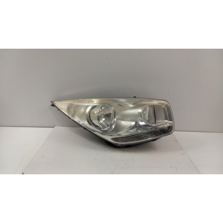 KIA VENGA 2 LAMPA PRZÓD PRAWA