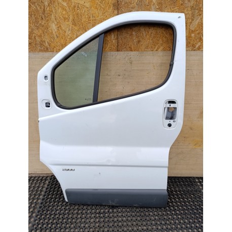 RENAULT TRAFIC II LIFT BUS 3D DRZWI PRZÓD LEWY BIAŁY