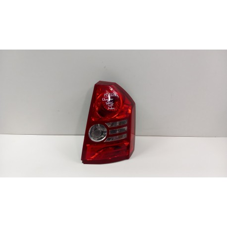 CHRYSLER 300C SEDAN LAMPA TYŁ PRAWA