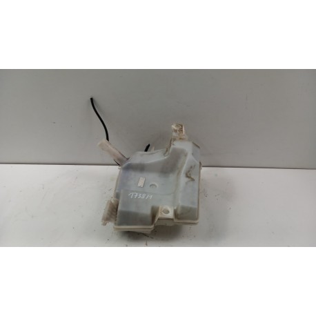 FORD FOCUS MK3 HB 1.6TDCI ZBIORNICZEK PŁYNU SPRYSKIWACZY