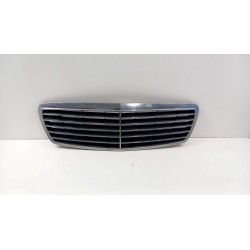 MERCEDES E KLASA W211 ATRAPA GRILL C197