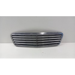 MERCEDES C KLASA W203 LIFT ATRAPA GRILL 744