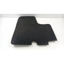 OPEL VIVARO A WYKŁADZINA DYWANIK PRZÓD