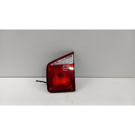 CHEVROLET ORLANDO LAMPA W KLAPE TYŁ LEWA