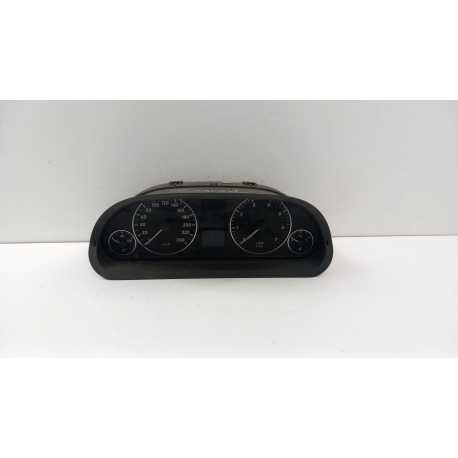 MERCEDES A KLASA W169 1.5B LICZNIK ZEGARY MANUAL