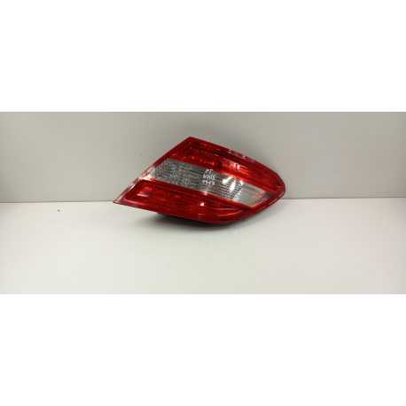 MERCEDES C KLASA W204 SEDAN LAMPA TYŁ PRAWA