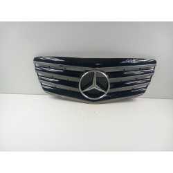 MERCEDES E KLASA W211 AMG LIFT ATRAPA GRILL