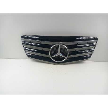 MERCEDES E KLASA W211 AMG LIFT ATRAPA GRILL