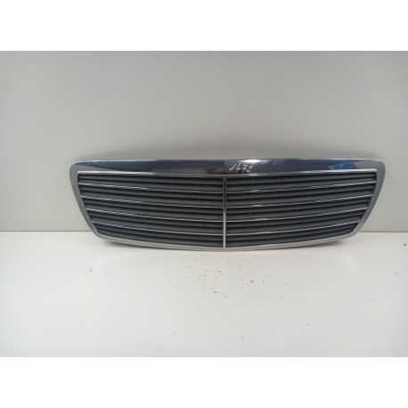 MERCEDES E KLASA W211 ATRAPA GRILL A2118800283