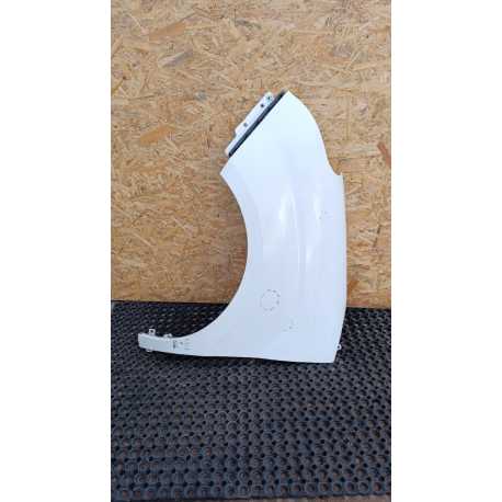 FIAT DOBLO II VAN BŁOTNIK PRZÓD LEWY BIAŁYY