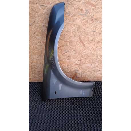 CHRYSLER 300C BŁOTNIK PRZÓD PRAWY PA4