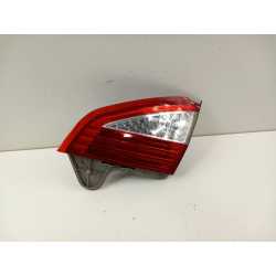 FORD MONDEO MK4 HB LAMPA TYŁ PRAWA W KLAPĘ