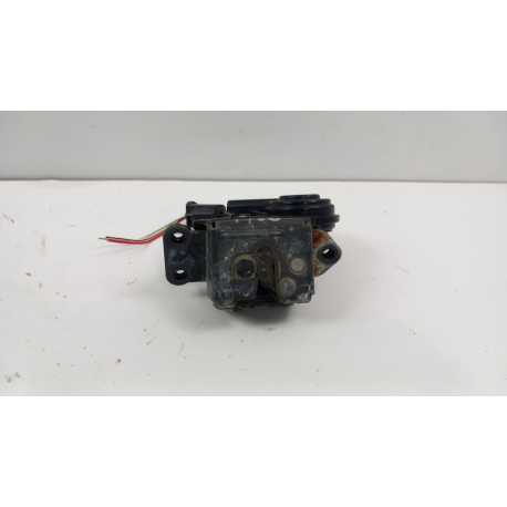 TOYOTA AVENSIS T27 ZAMEK KLAPY TYŁ