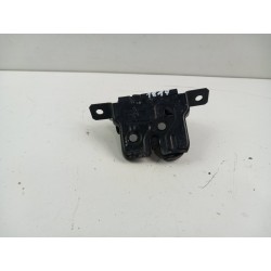 BMW 116D F20 ZAMEK KLAPY TYŁ 7248075